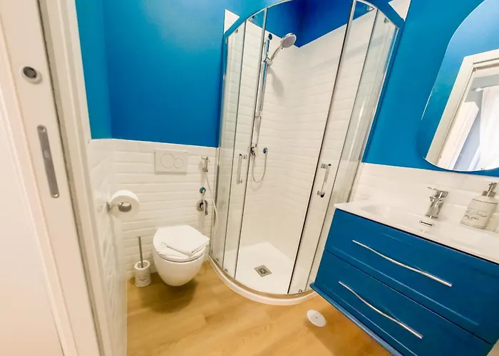 Chic Modern 2-bedroom Near Metro Rome