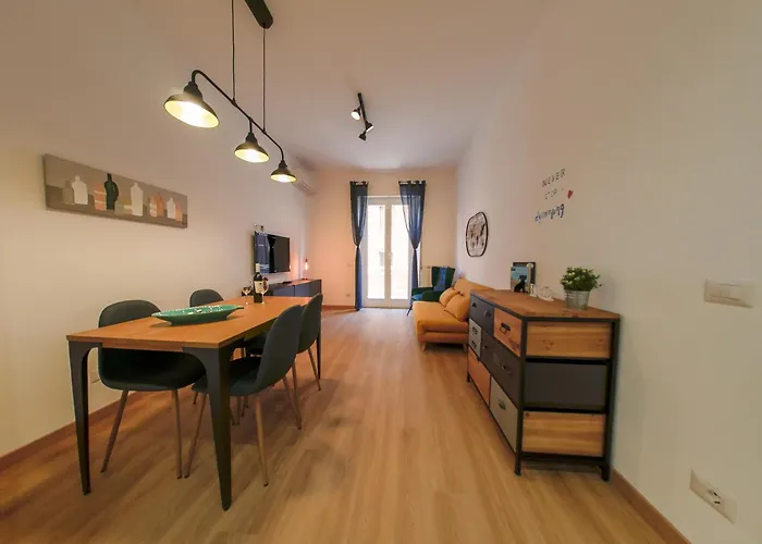 Appartement Chic Modern 2-bedroom Near Metro