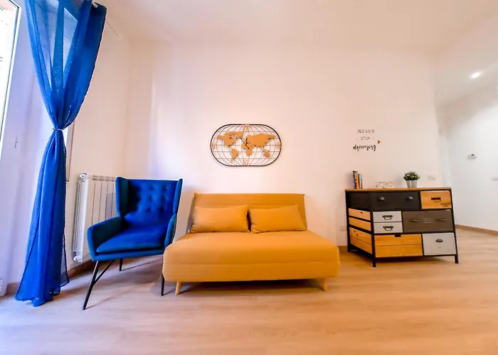 Appartement Chic Modern 2-bedroom Near Metro Rome