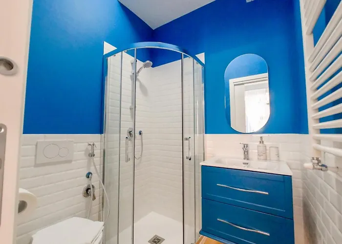 Chic Modern 2-bedroom Near Metro Rome