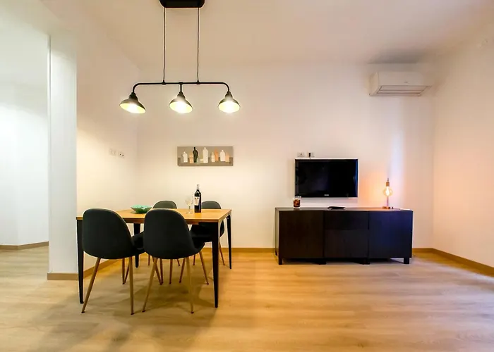 Appartement Chic Modern 2-bedroom Near Metro