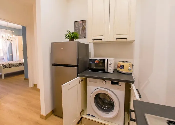 Chic Modern 2-bedroom Near Metro