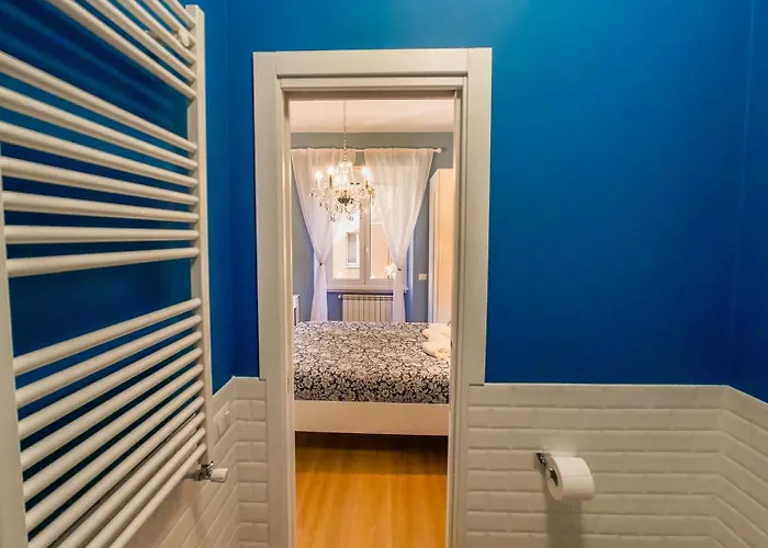 Chic Modern 2-bedroom Near Metro